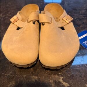 Birkenstock Tobacco Brown Clogs